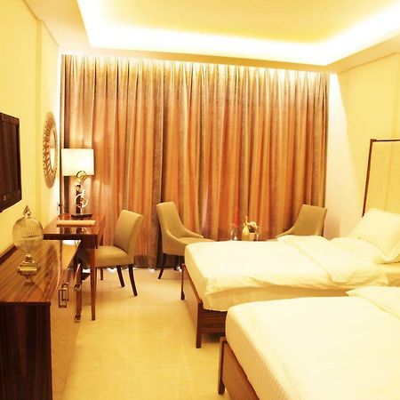 Grand Concerto Hotel ベイルート エクステリア 写真
